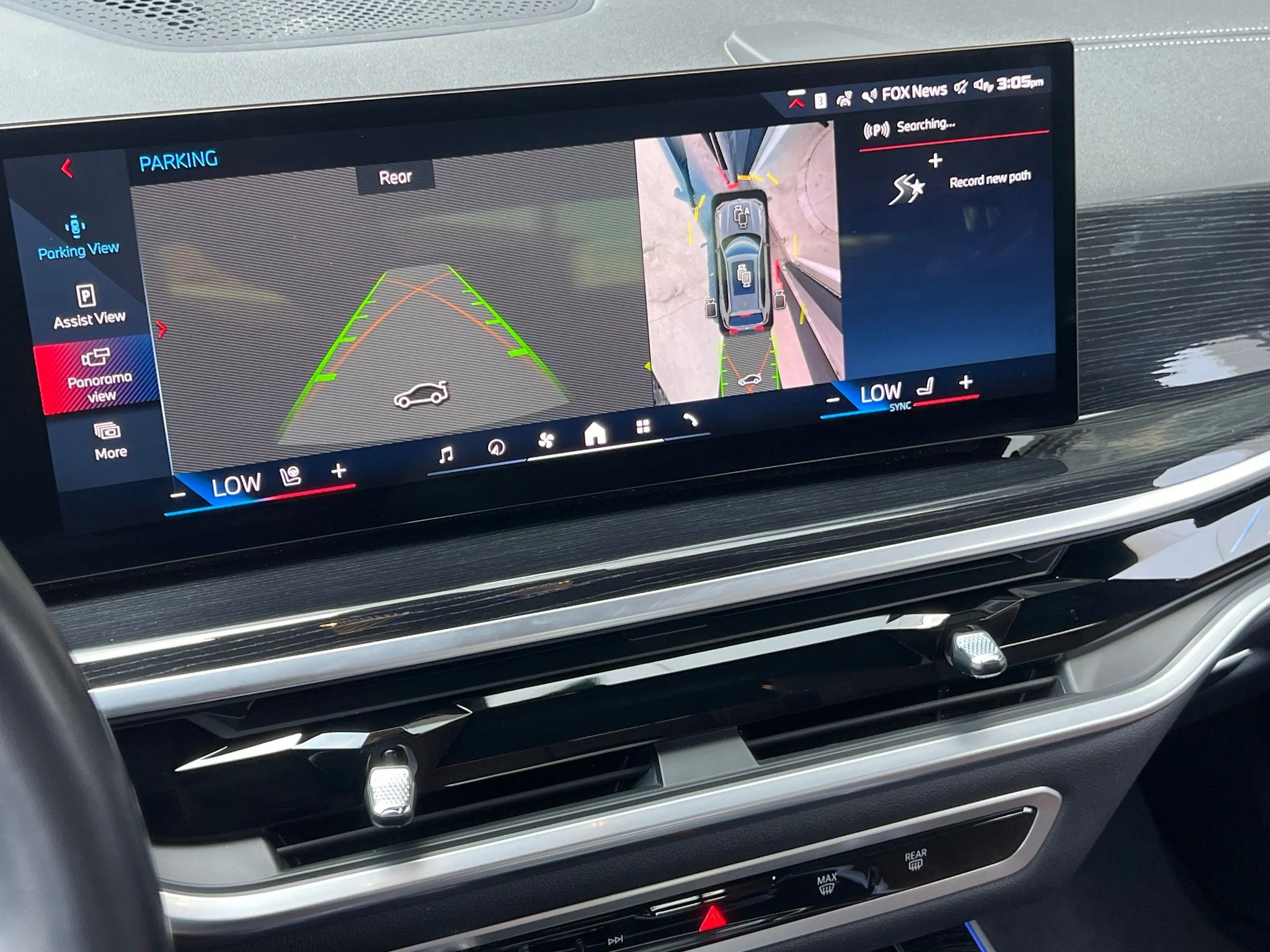 Used 2024 Gray BMW M60i image 30