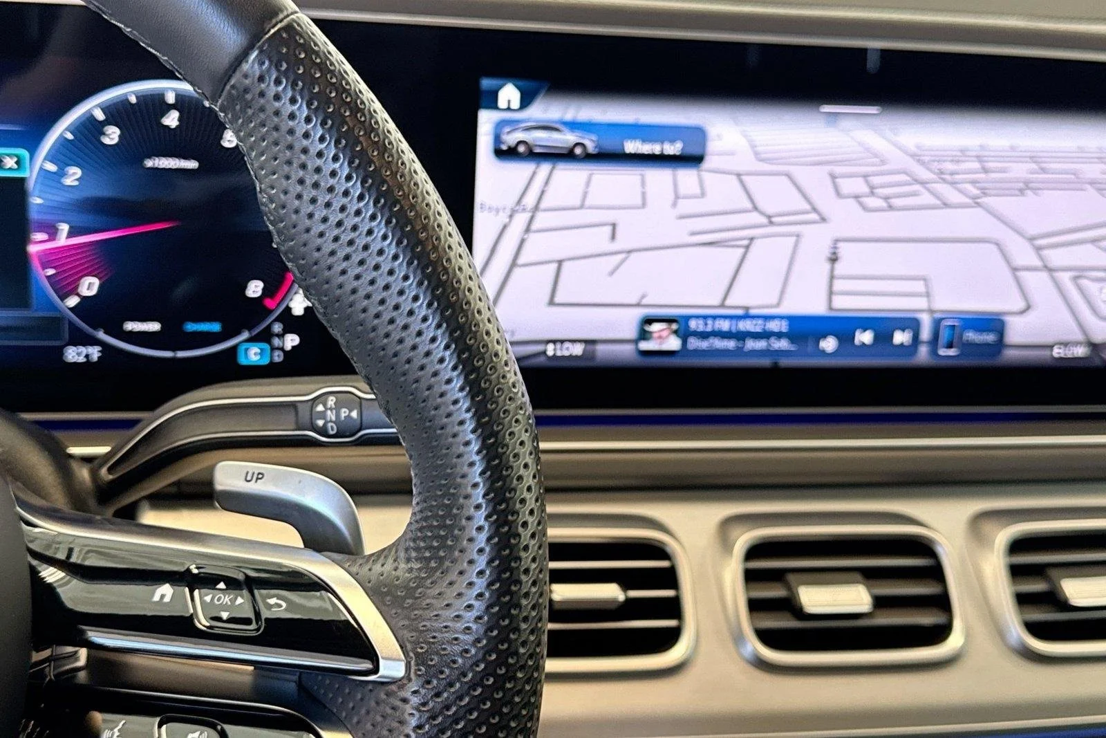 Used 2024 Polar White Mercedes-Benz AMG® GLE 63 S image 16