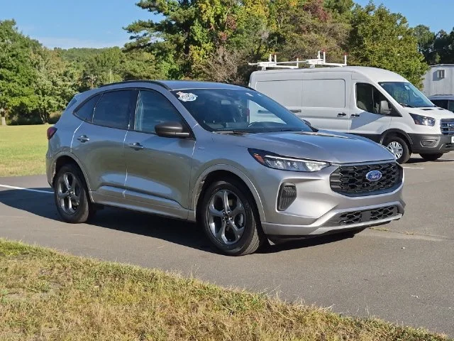Used 2023 Silver Ford ST-Line image 15