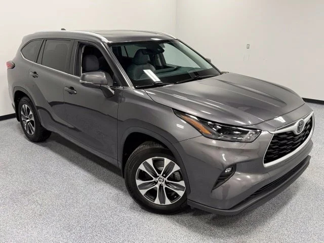 Used 2023 Gray Toyota XLE image 39