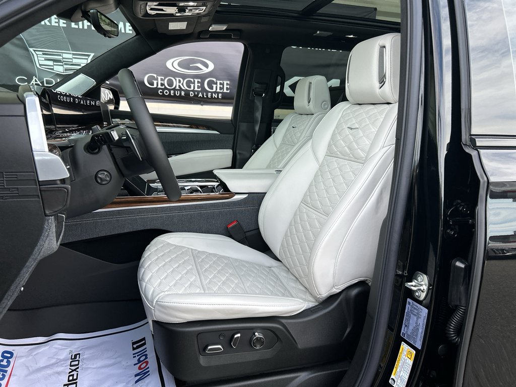 2026 Cadillac Escalade ESV Platinum Sport - Photo 10