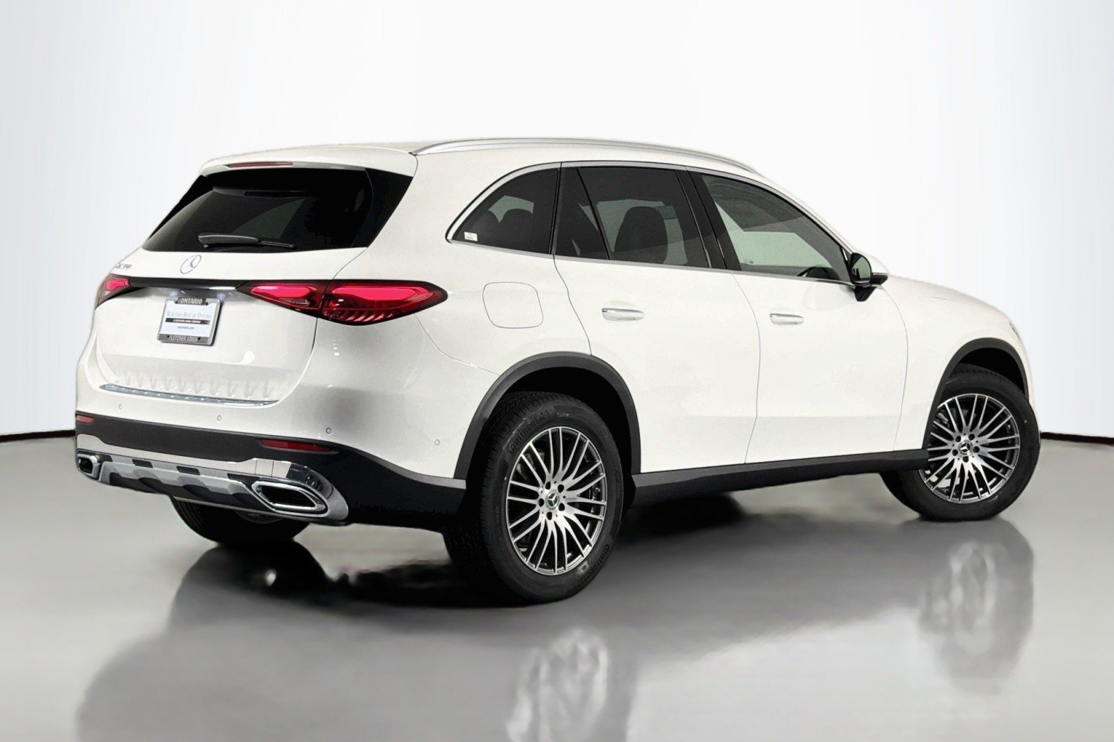 New 2026 Polar White Mercedes-Benz GLC 300 SUV image 7