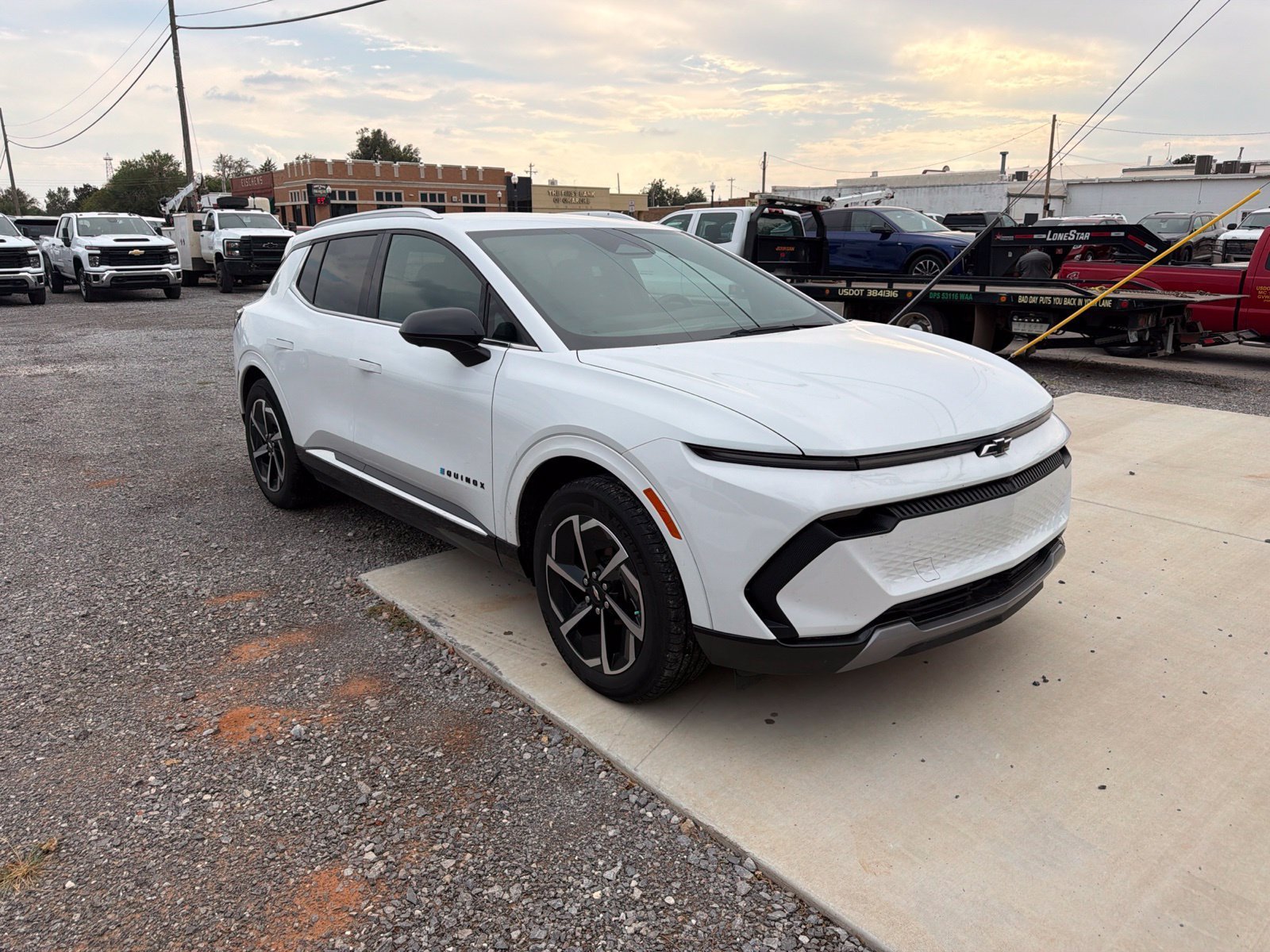 Used 2024 Chevrolet Equinox EV LT with VIN 3GN7DLRPXRS271293 for sale in Okarche, OK