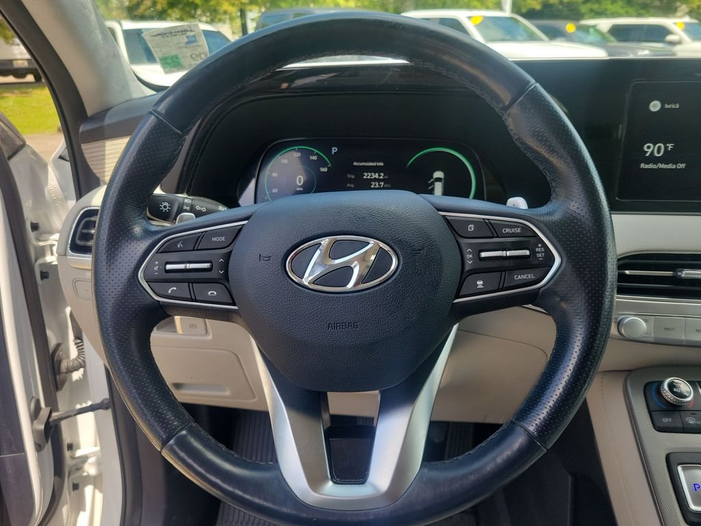 Used 2021 White Hyundai Calligraphy image 17