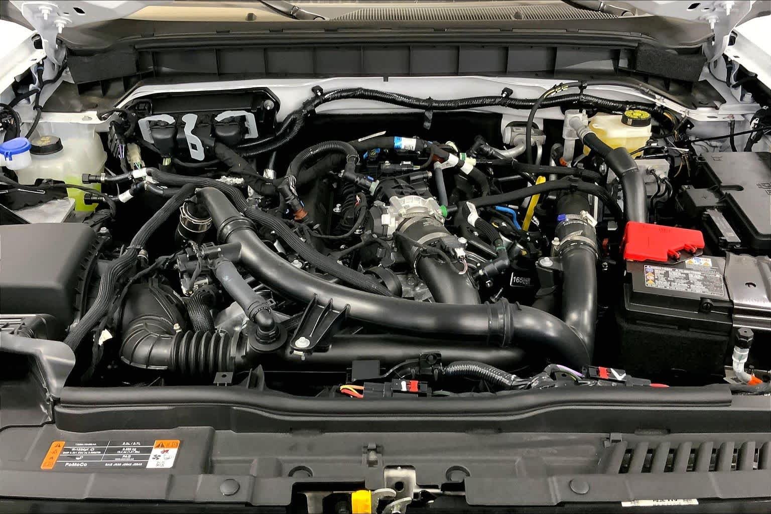 New 2026 Oxford White Ford Badlands® image 15