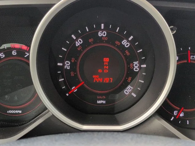 Used 2010 Silver Toyota Limited image 27