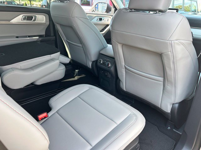 New 2026 Gray Ford Active image 11