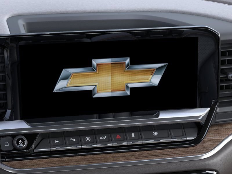 New 2026 Summit White Chevrolet LT image 20