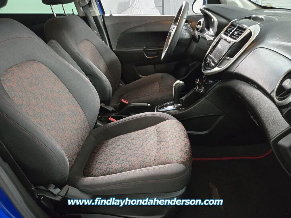 Used 2020 Blue Metallic Chevrolet LT image 20