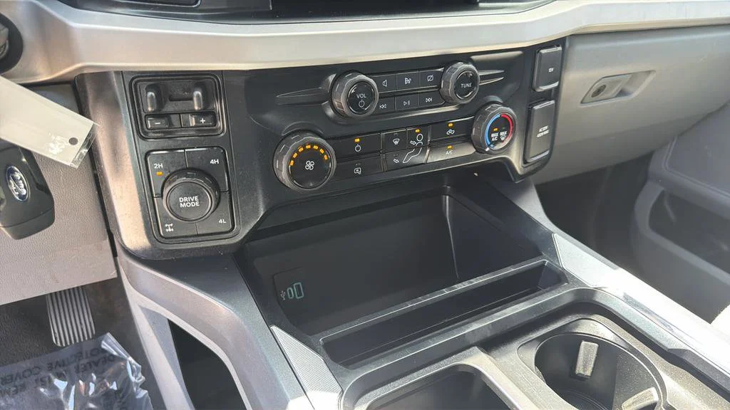 Used 2024 White Ford XLT image 24