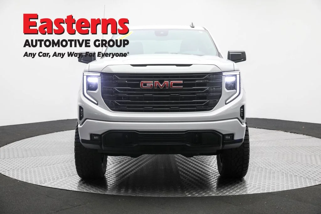 Used 2025 White GMC Elevation image 2