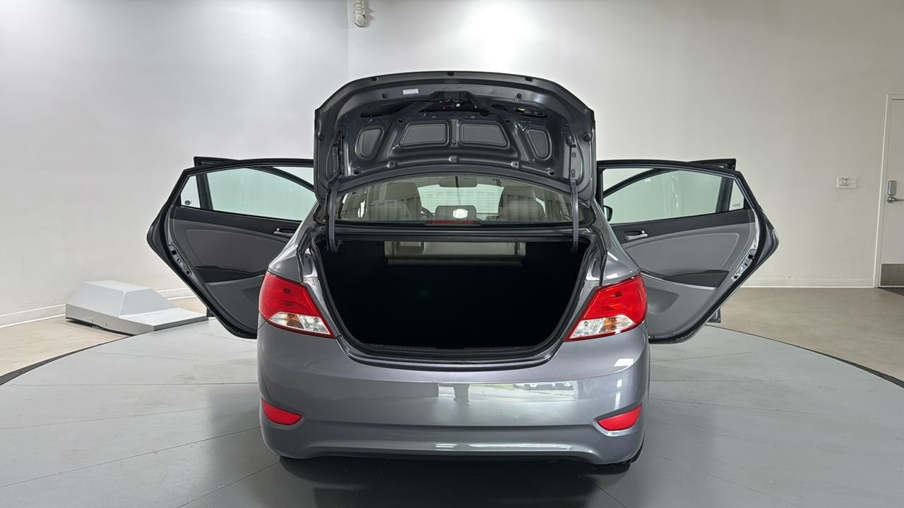 Used 2017 Gray Hyundai SE image 16