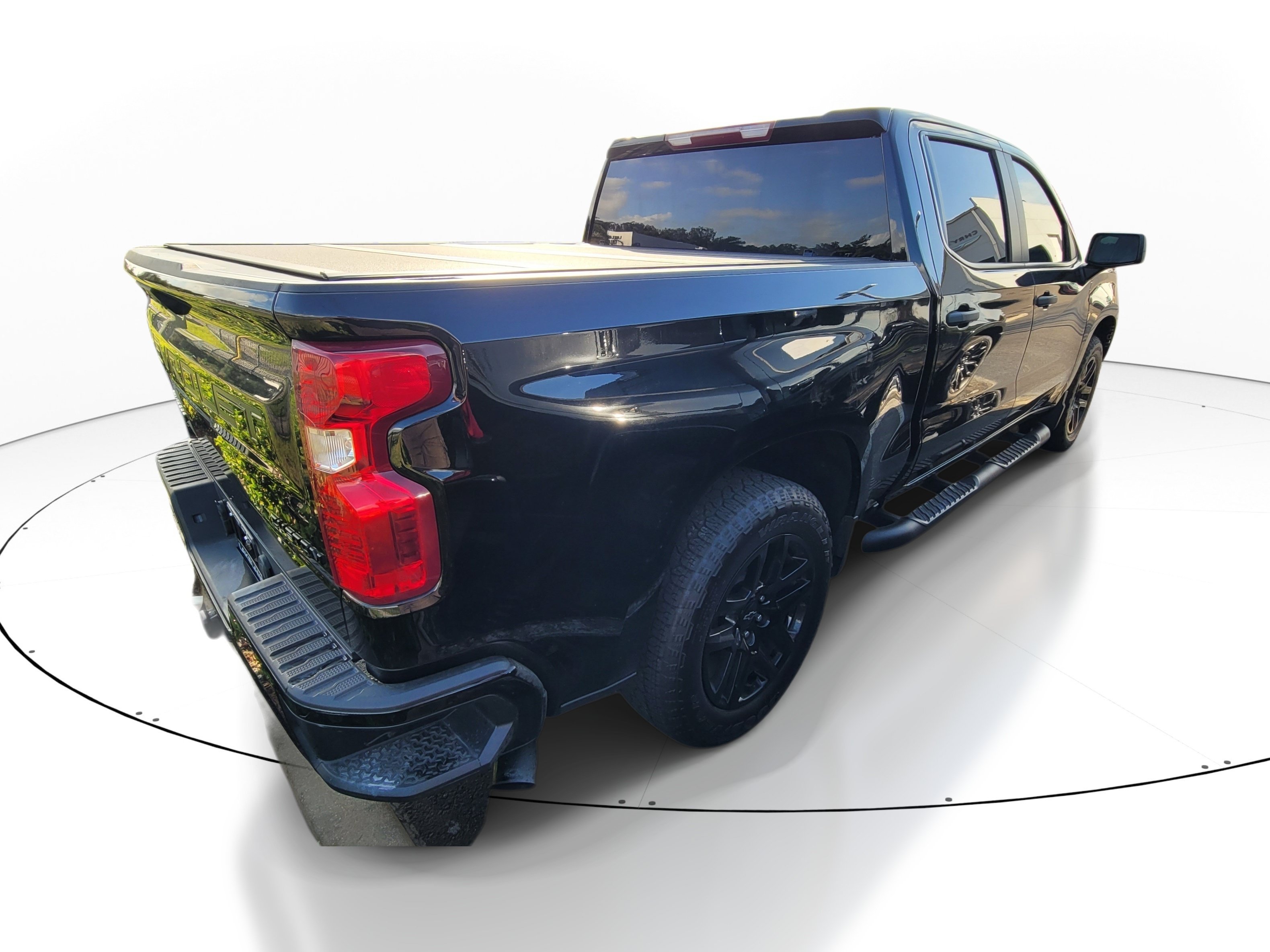 Used 2025 Black Chevrolet Custom image 4