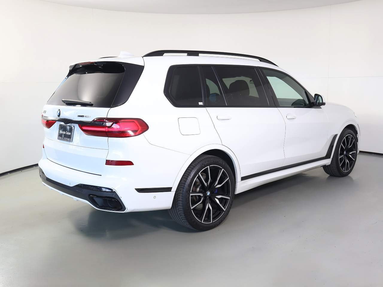 Used 2020 Alpine White BMW xDrive40i image 4