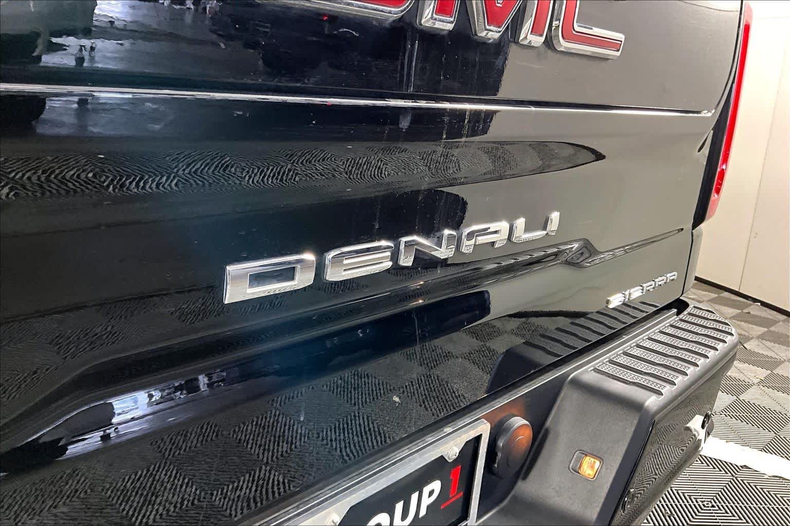 Certified Used 2025 Onyx Black GMC Denali image 10