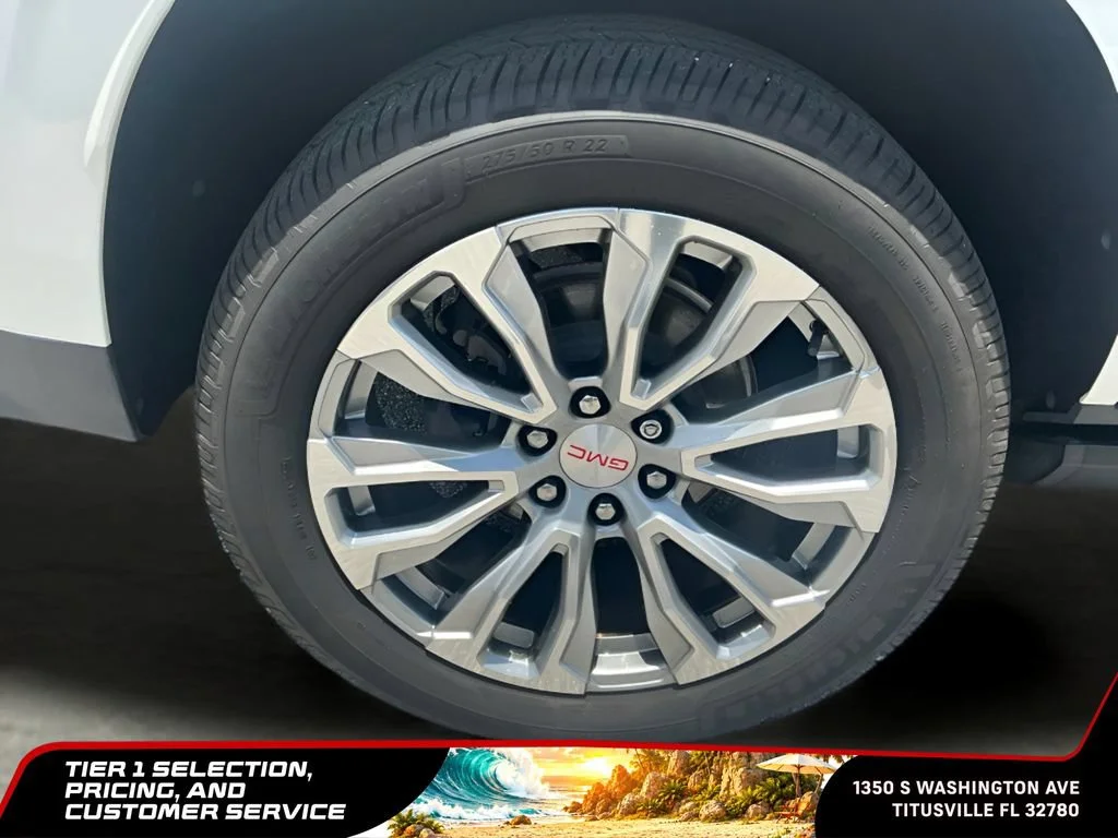 Used 2022 White Frost Tricoat GMC Denali image 42