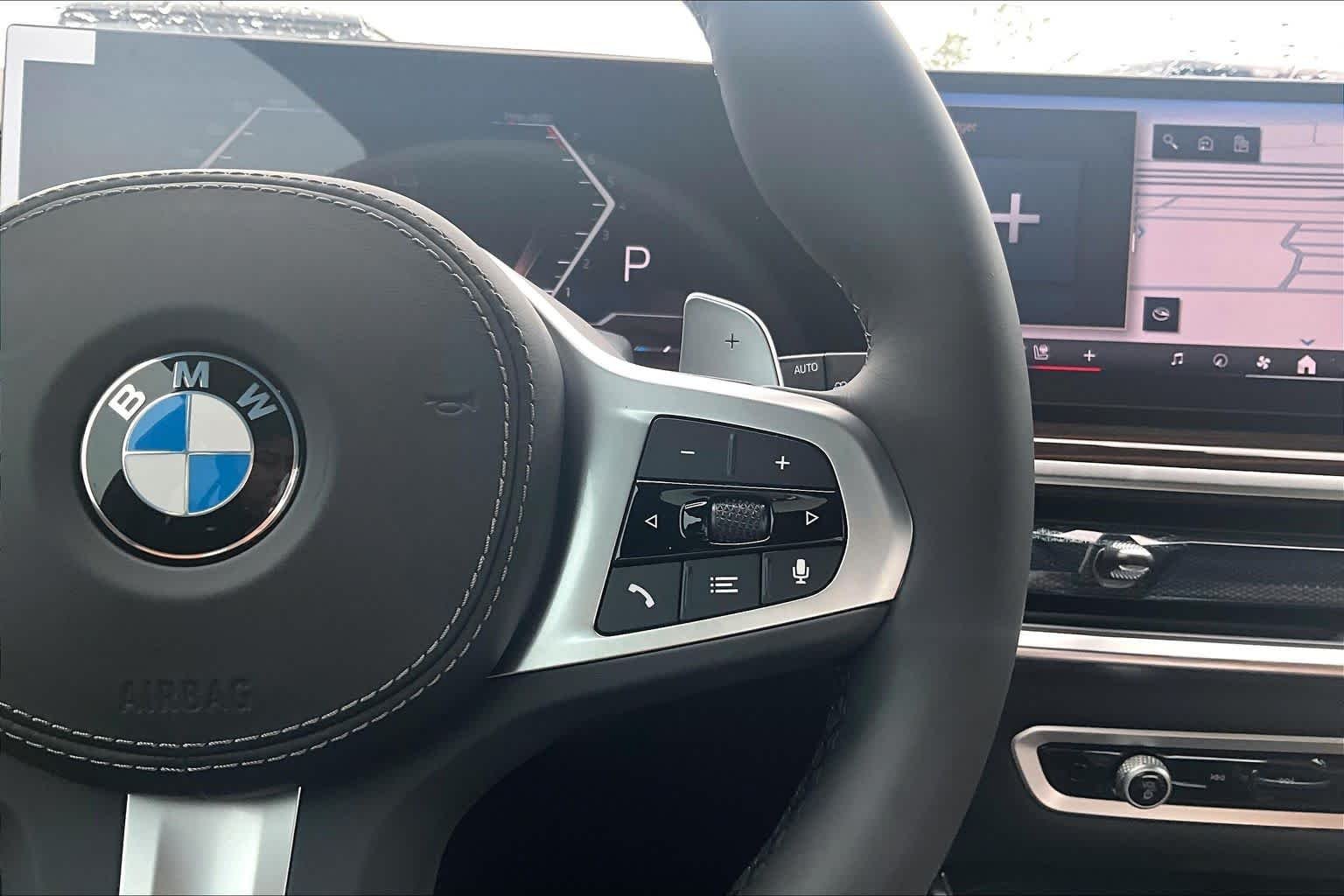 Used 2026 Carbon Black Metallic BMW xDrive40i image 22