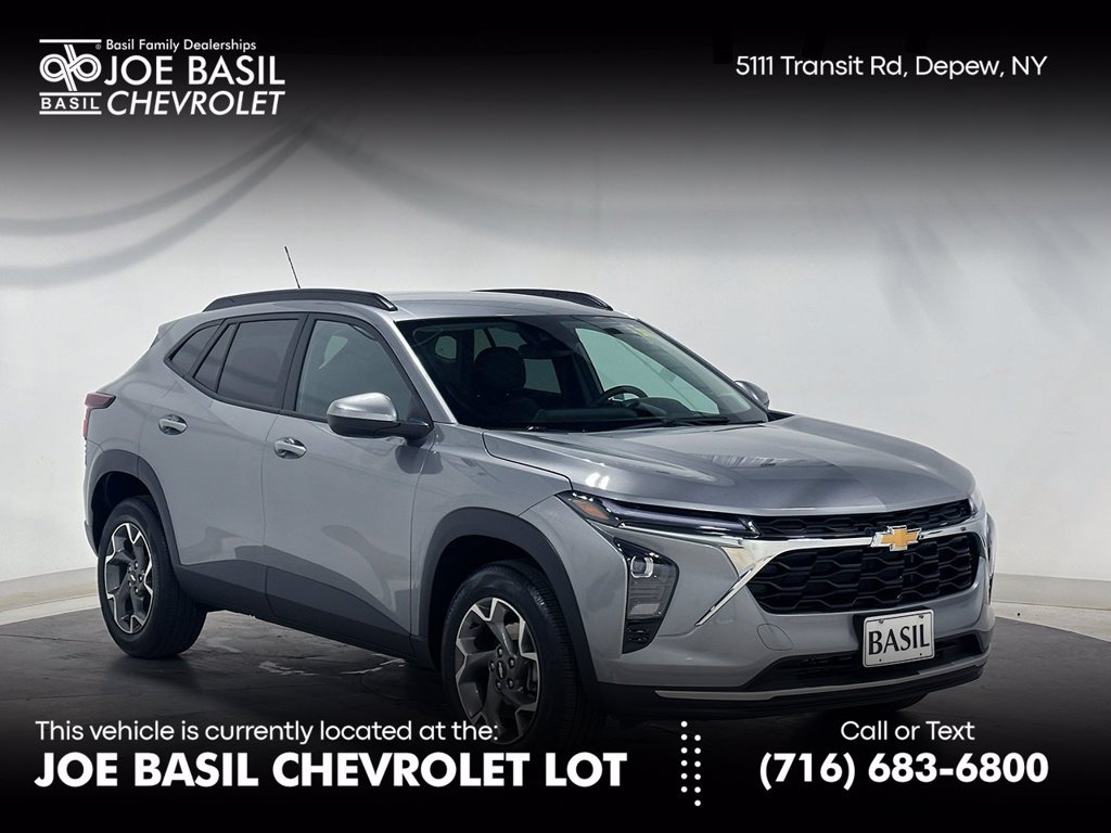 Used 2025 Gray Chevrolet LT image 1