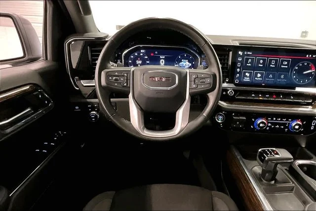 Used 2024 Summit White GMC Elevation image 6