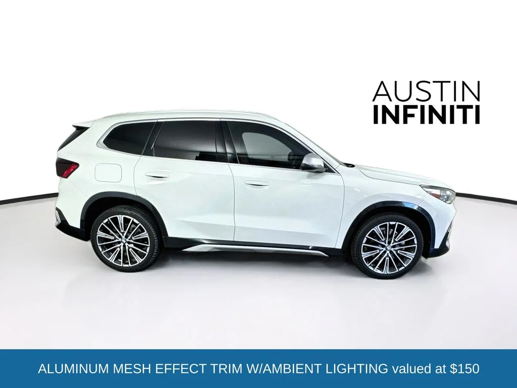 Used 2024 White BMW xDrive28i image 9