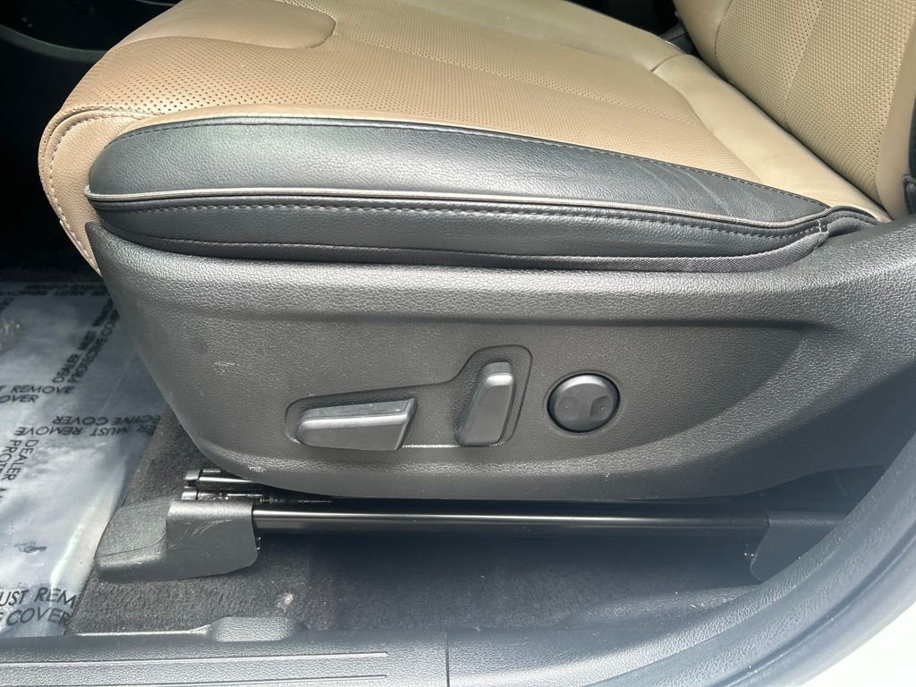 2022 Hyundai Santa Fe SEL - Photo 16