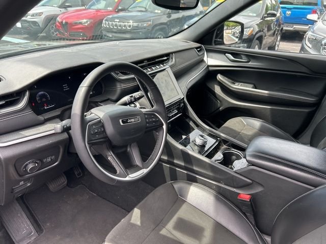 Used 2023 Black Jeep Altitude X image 9
