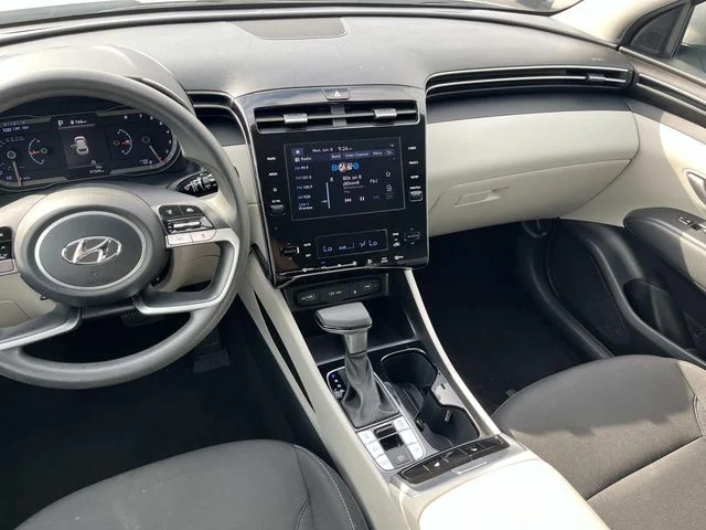 Used 2024 White Hyundai SEL image 13