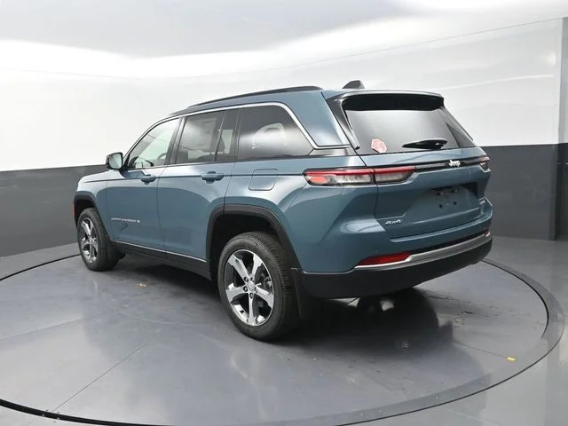 New 2026 Steel Blue Exterior Paint Jeep Limited image 7