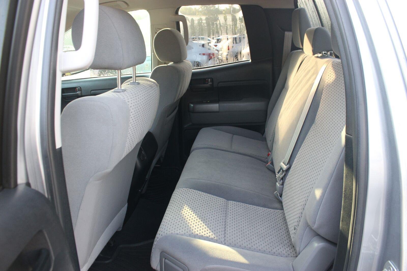 Used 2013 Silver Toyota Double Cab 5.7L FFV V8 6-Spd AT (Natl) image 34