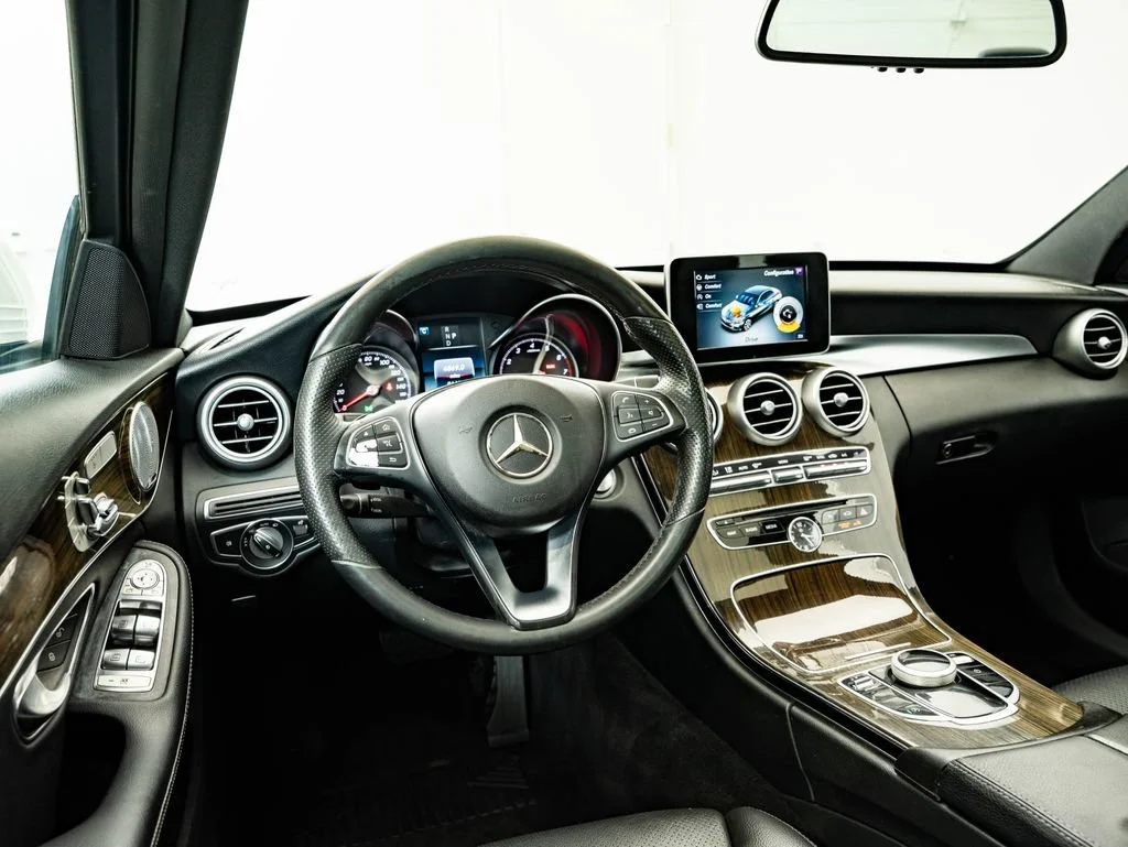Used 2018 White Mercedes-Benz C 300 image 34