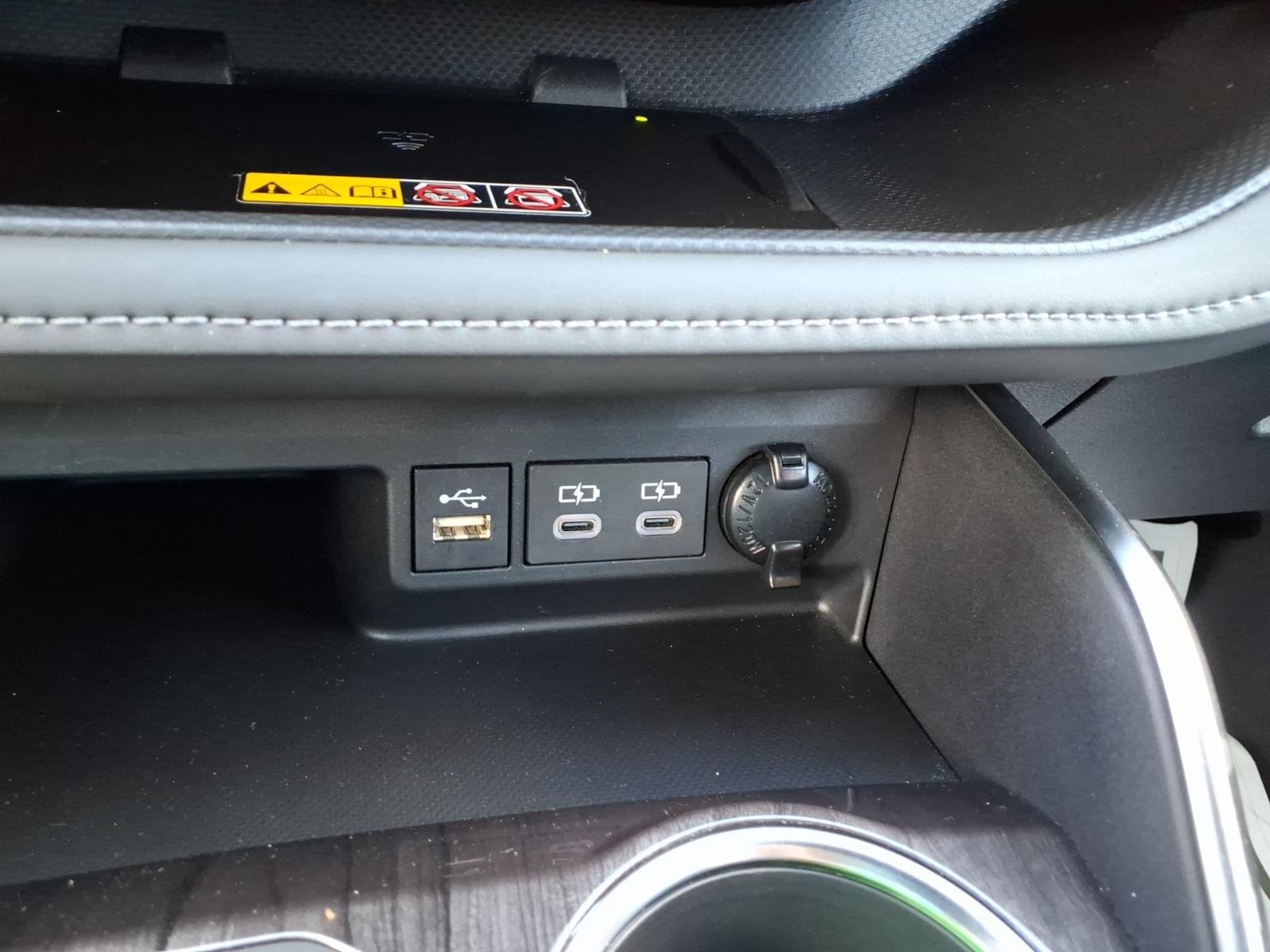 Used 2026 Wind Chill Pearl Toyota Limited image 18