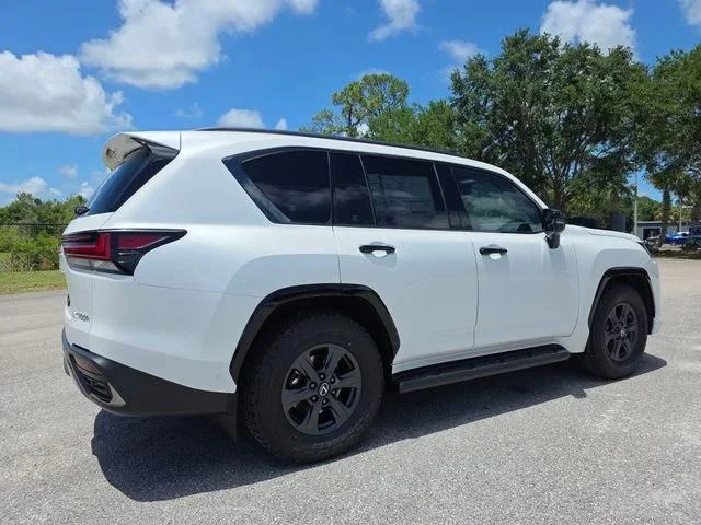New 2026 Eminent White Pearl Lexus OVERTRAIL image 10