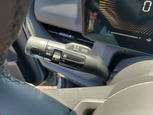 New 2027 Iceberg Green Kia X-Line S image 24
