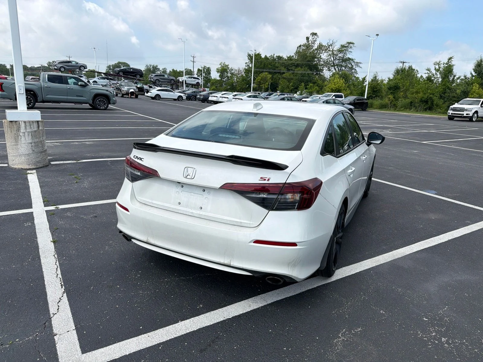Used 2026 Platinum White Pearl Honda  image 6