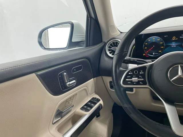 Certified Used 2022 Polar White Mercedes-Benz GLB 250 image 23