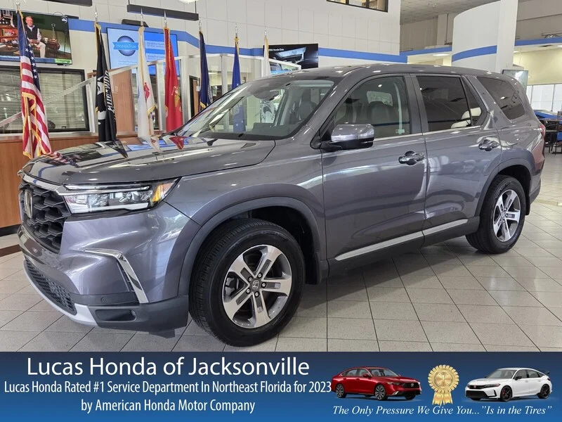 Used 2024 Gray Honda EX-L 8 Passenger 2WD image 1