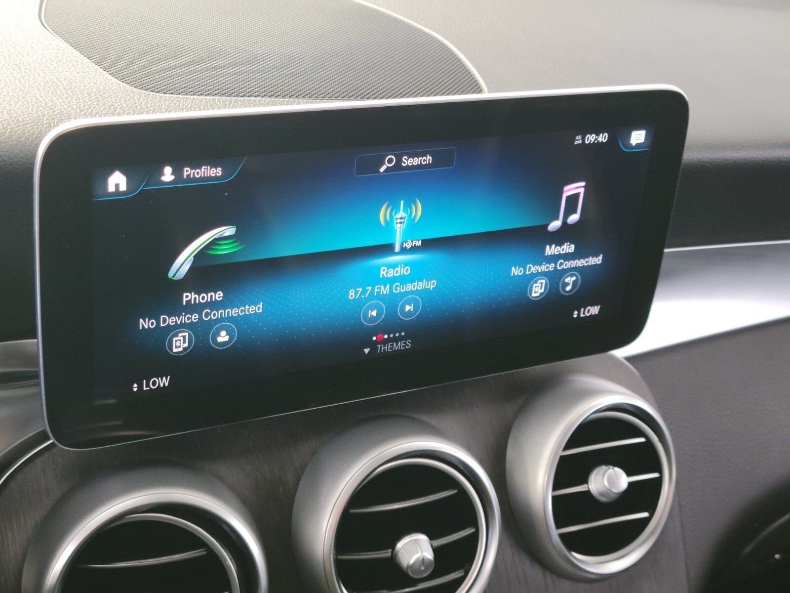 Used 2021 Gray Mercedes-Benz GLC 300 image 22