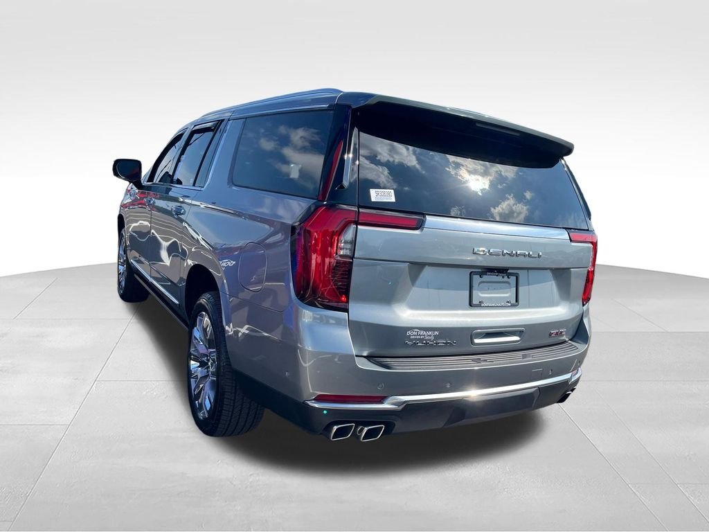 Used 2025 Silver GMC Denali image 3