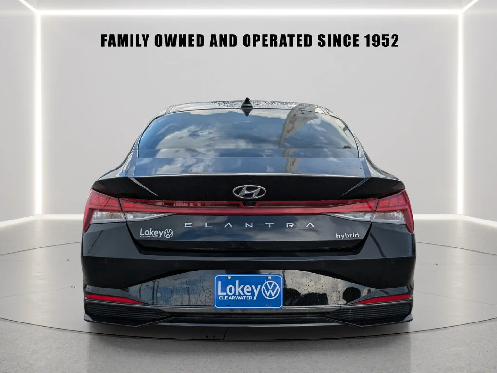 Used 2023 Black Hyundai Limited image 5