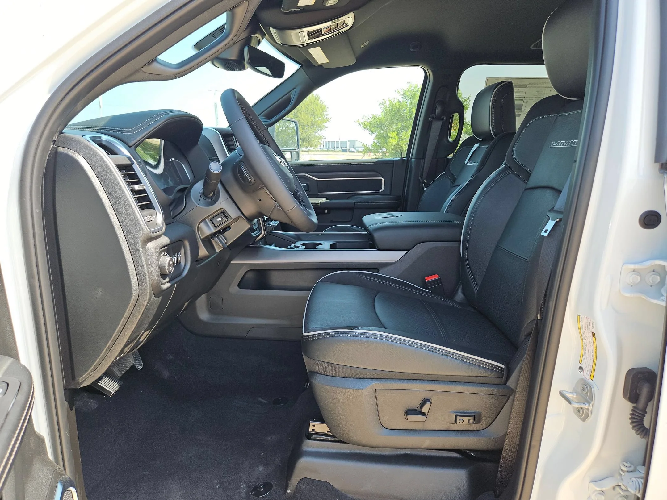 New 2026 Bright White Clear-Coat Exterior Paint RAM Laramie image 9