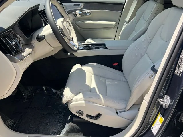 2025 Volvo XC90 Ultra - Photo 20