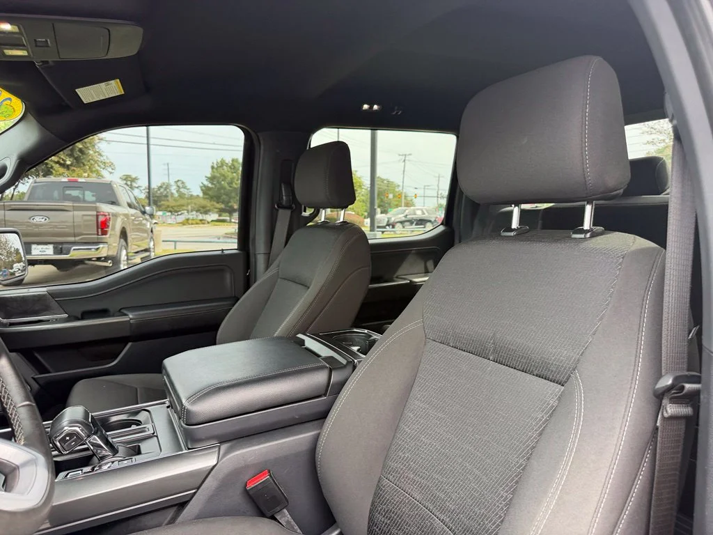 Used 2023 Black Ford XLT image 24