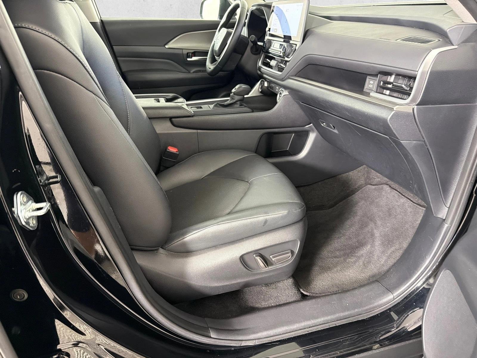 Used 2024 Midnight Black Metallic Toyota XLE image 13