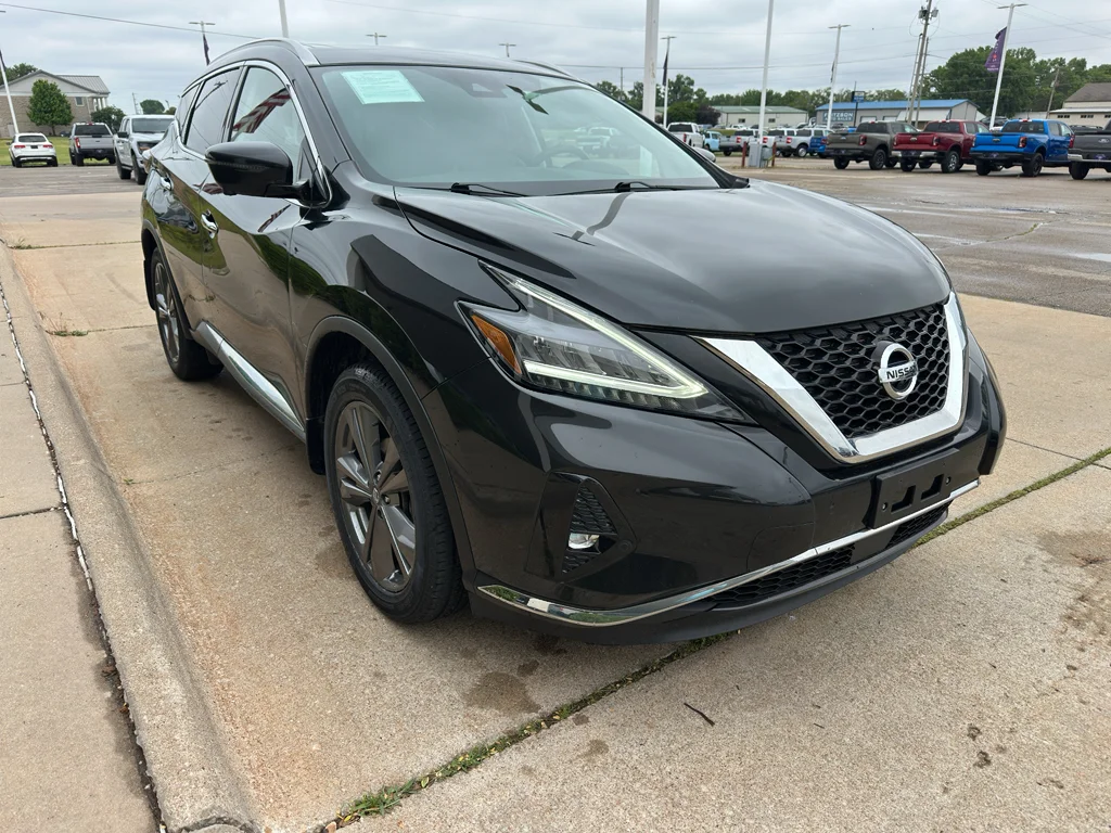 Used 2021 Magnetic Black Pearl Nissan Platinum image 2