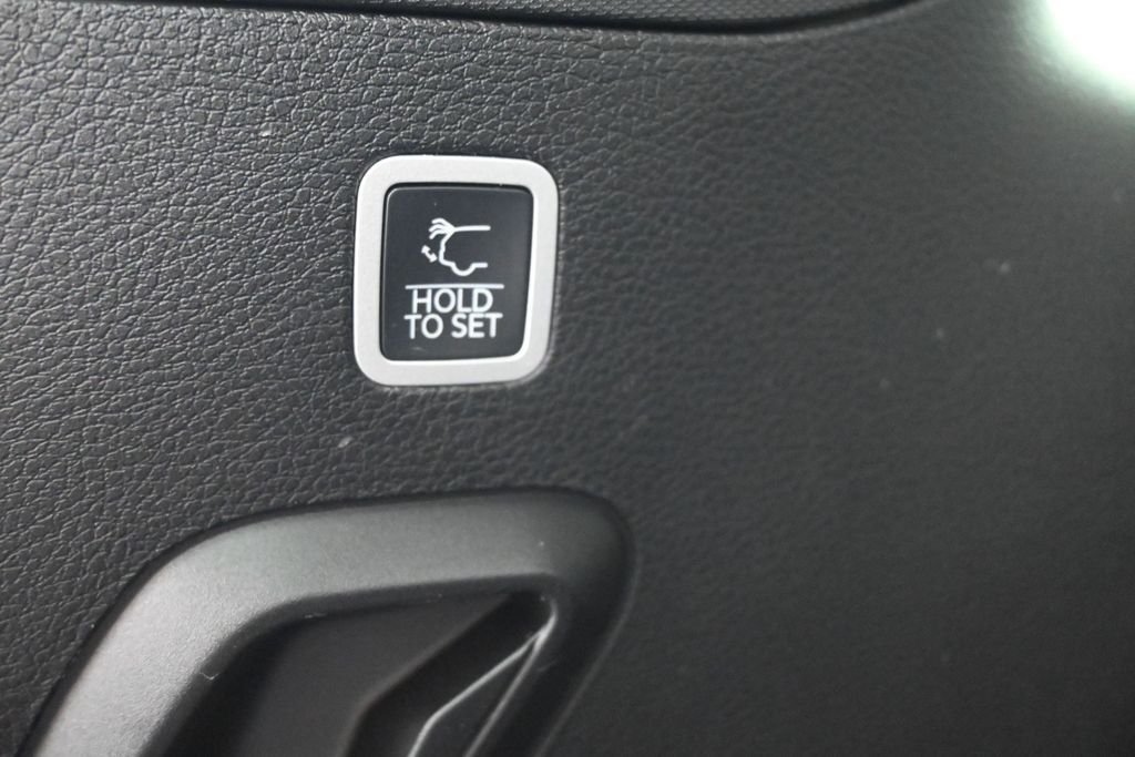 New 2026 High Gloss Black Exterior Paint Jeep Limited Reserve image 29