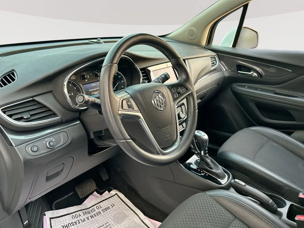 Used 2022 White Buick Preferred image 14