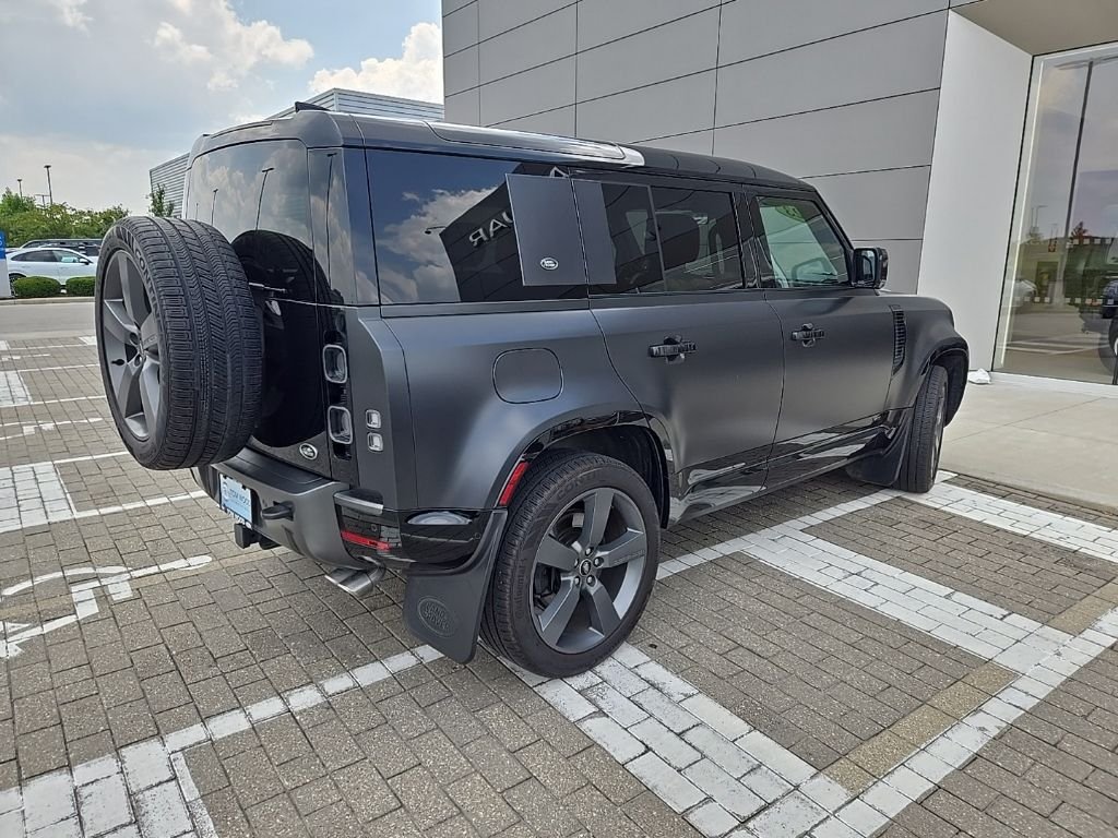 Certified Used 2023 Carpathian Gray Premium Metallic Land Rover Carpathian Edition image 5