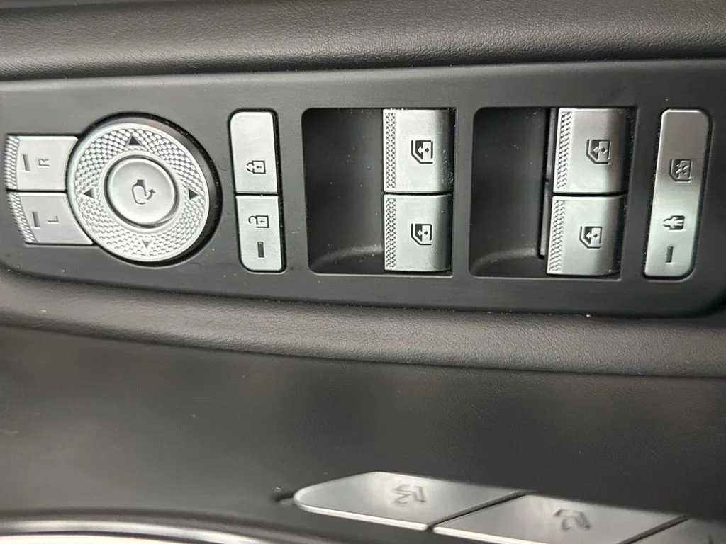 2025 GENESIS GV80 Advanced - Photo 13