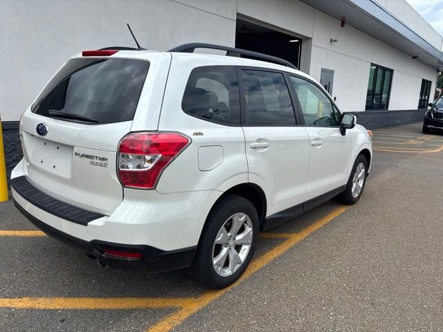Used 2015 White Subaru 2.5i Premium image 5