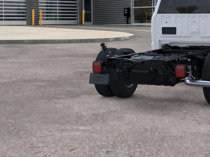 New 2026 Oxford White Ford F-350® XL image 21